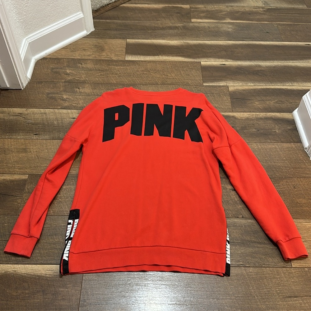 PINK Victoria's Secret Oversized Sweater Size Small - Picture 8 of 11